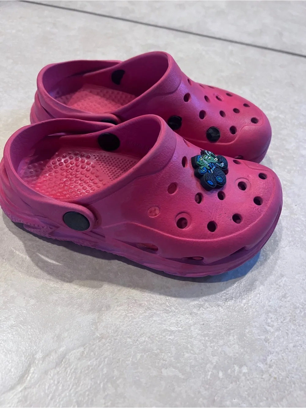 Source Unknown Bright Pink / red Kids Water Clogs with Monster Truck Charm